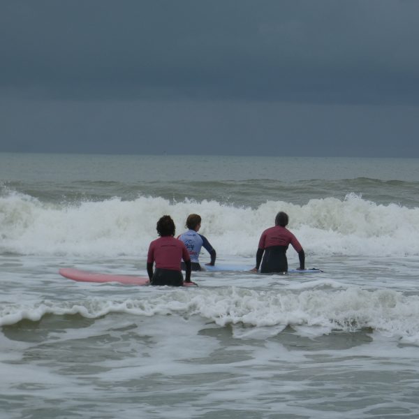 cours de surf santé à longeville sur mer.